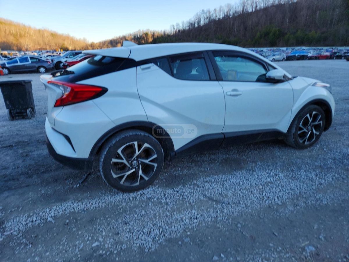Toyota CHR - фото 3