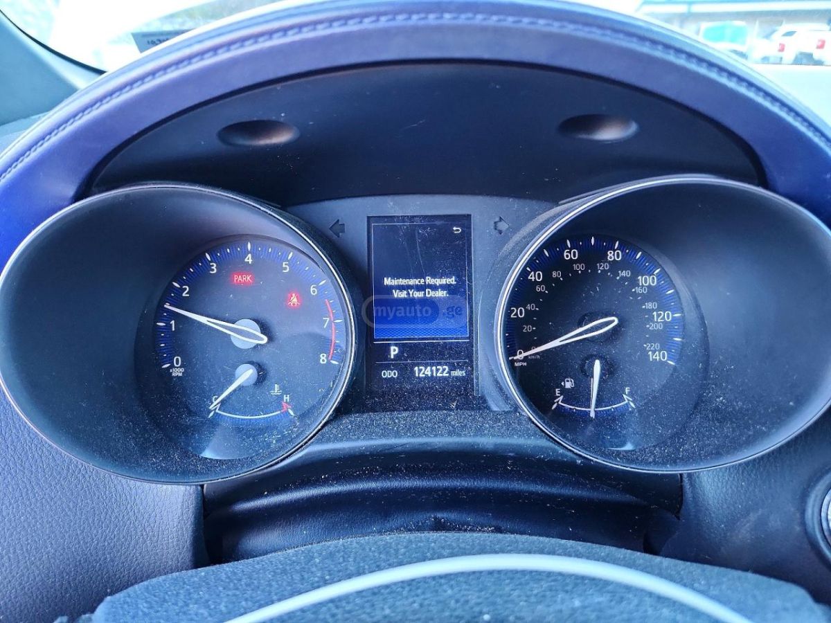 Toyota CHR - фото 9