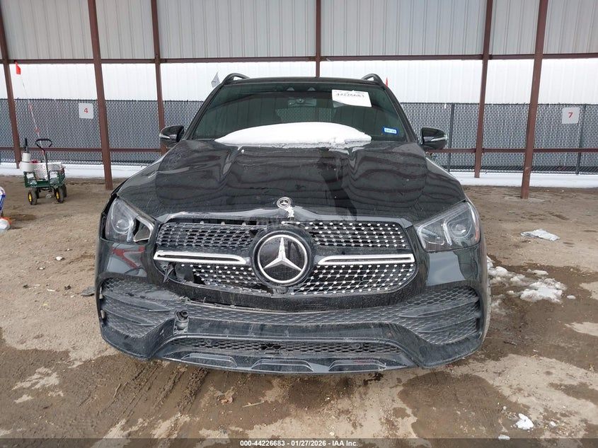 Mercedes-Benz GLE 350 - фото 12