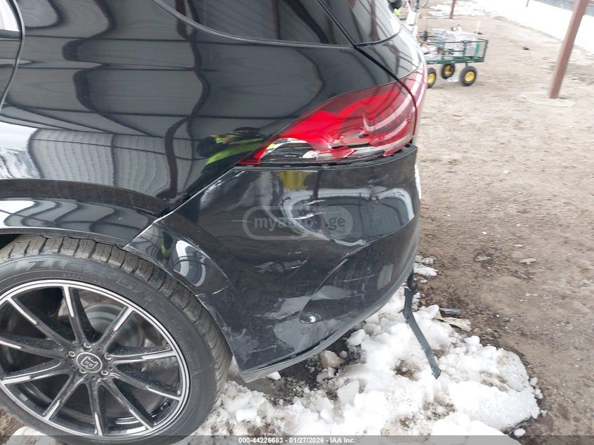 Mercedes-Benz GLE 350 - фото 6