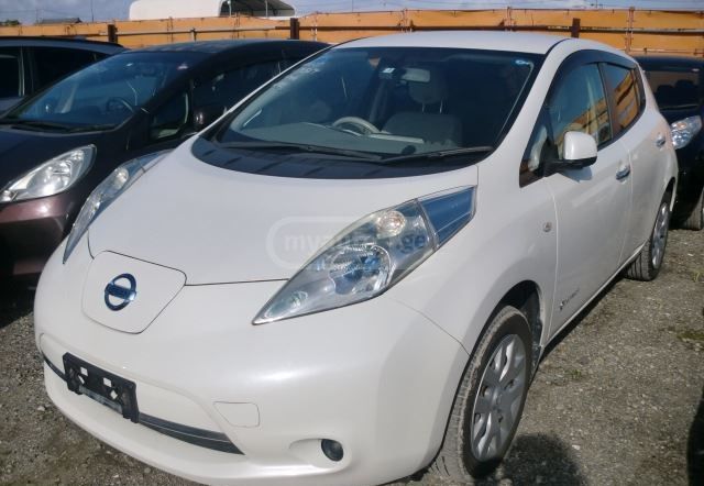 Nissan Leaf - фото 2