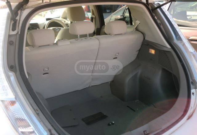 Nissan Leaf - фото 9