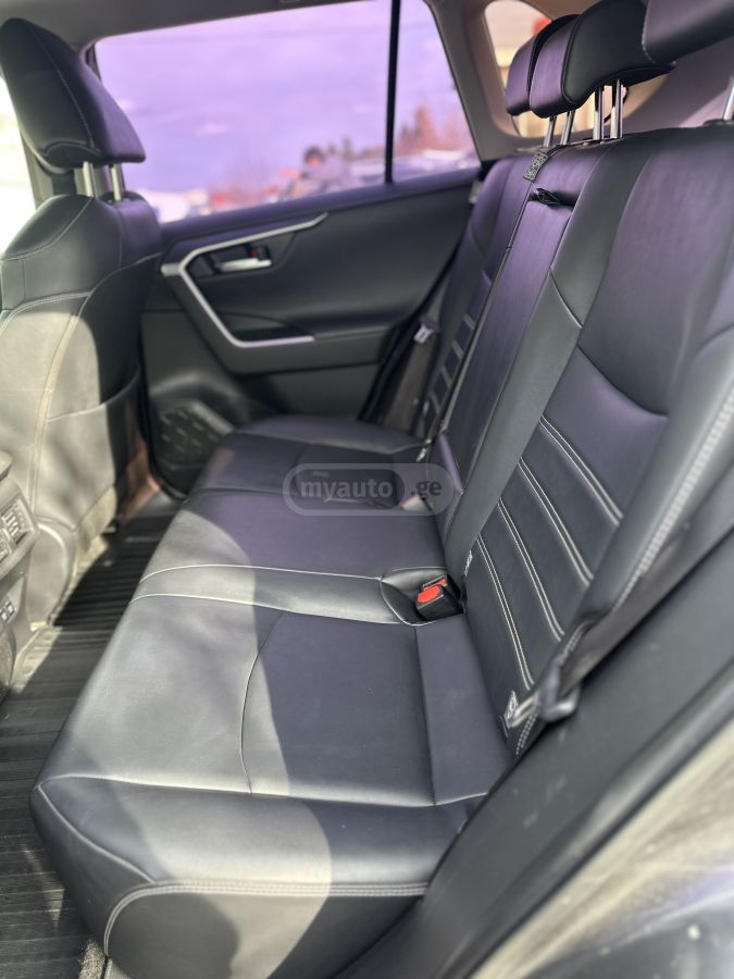Toyota RAV 4 - фото 9