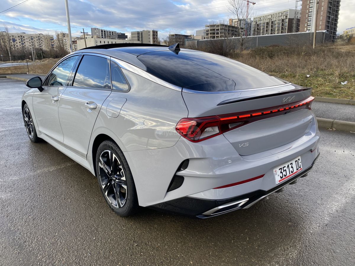 Kia K5 - фото 4