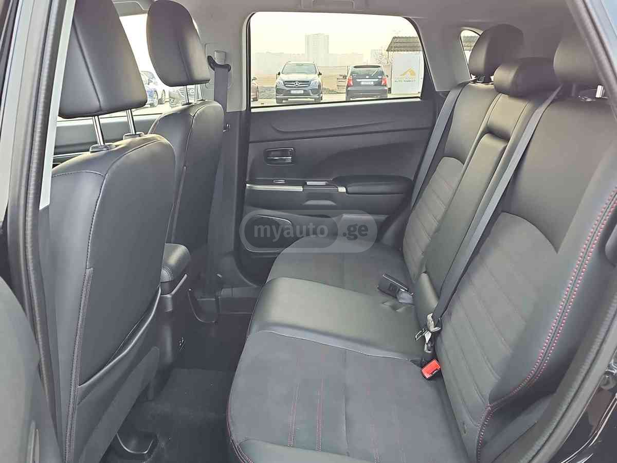 Mitsubishi Mitsubishi Outlander — миниатюра 7