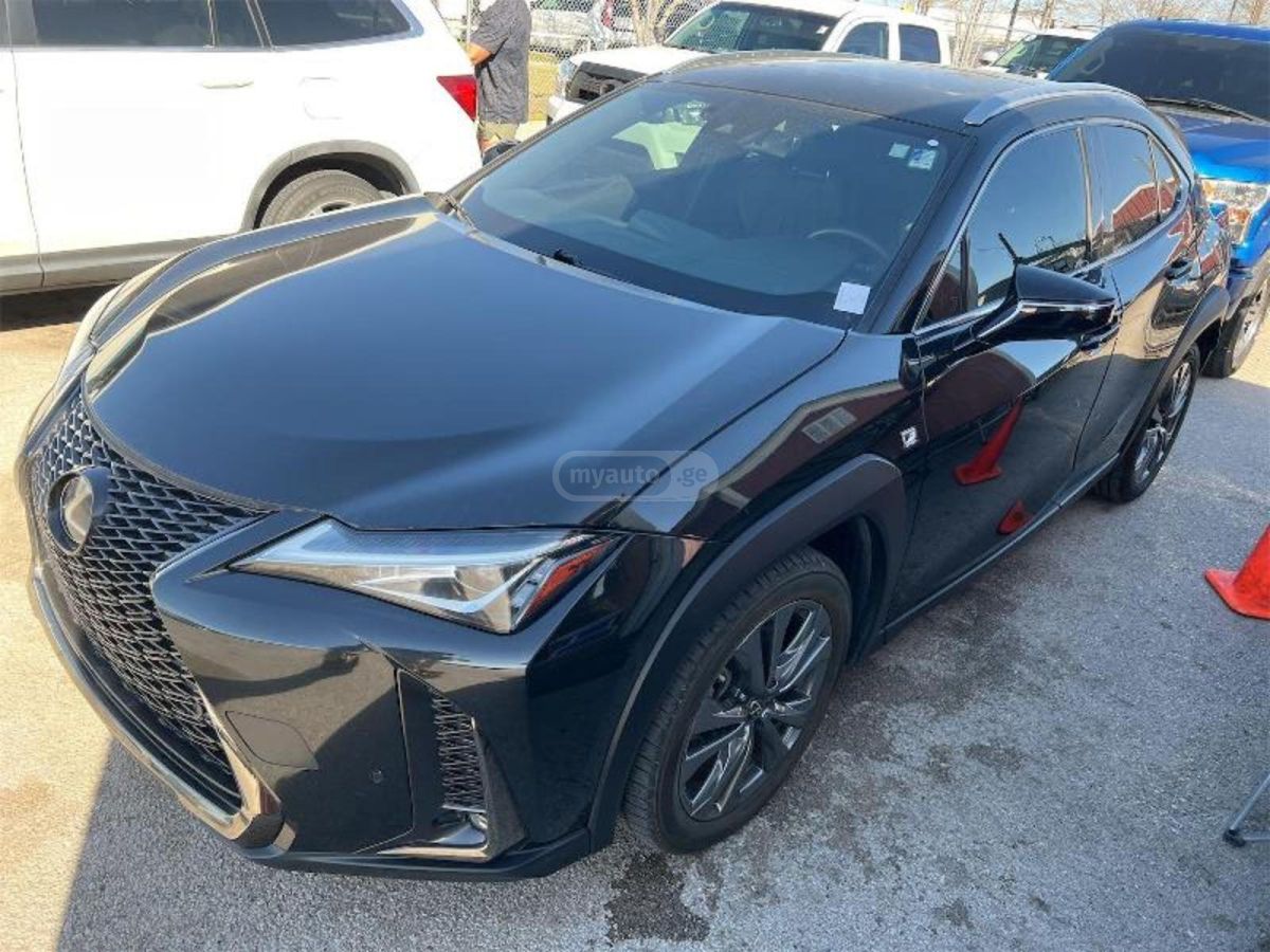 Lexus UX 200 - фото 1
