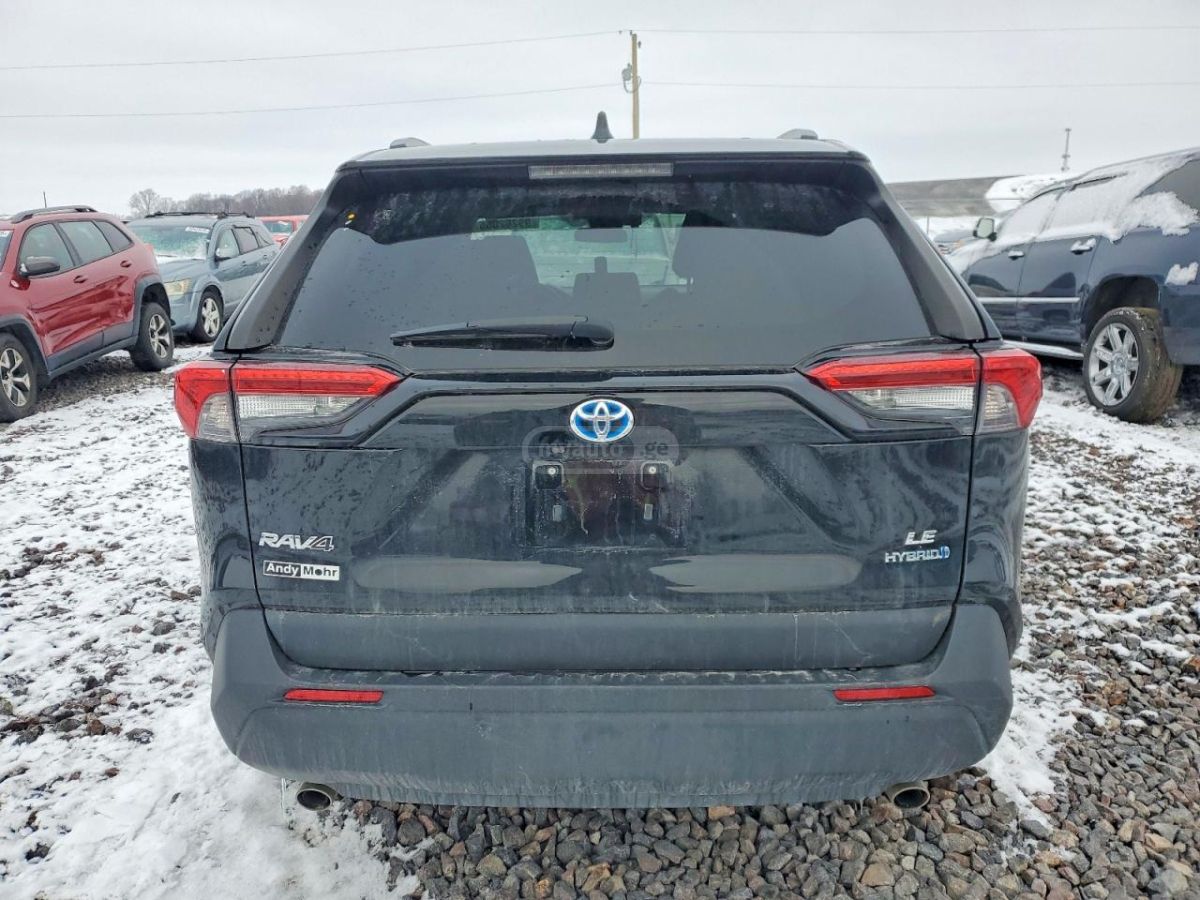 Toyota RAV 4 - фото 6