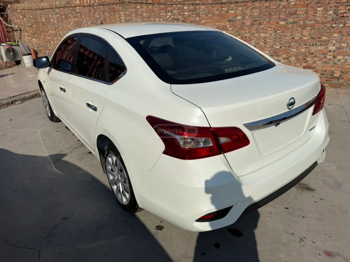 Nissan Sylphy 2022 — миниатюра 5
