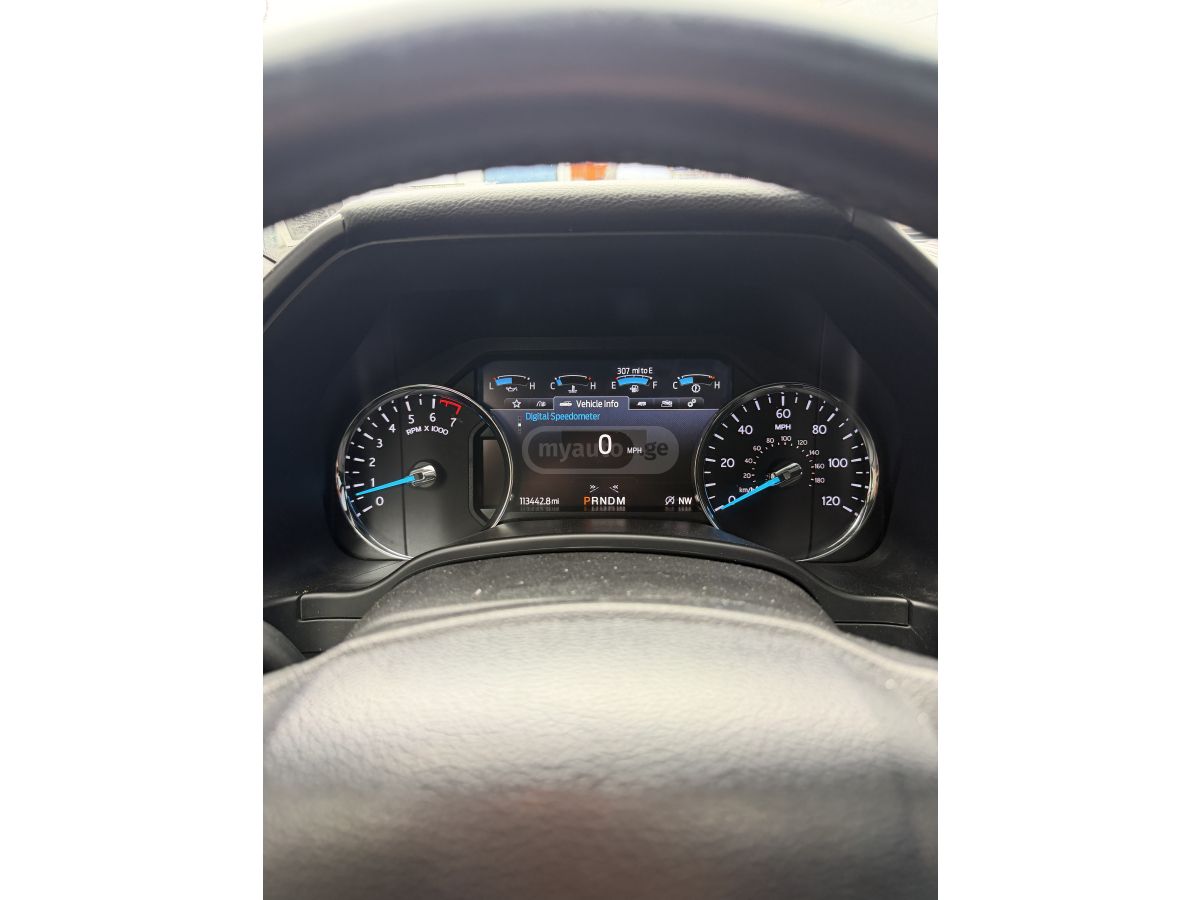 Ford Expedition - фото 8