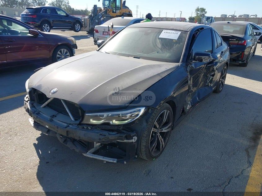 BMW 330 - фото 2