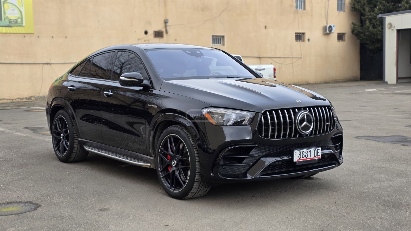 Mercedes-Benz  — миниатюра 1