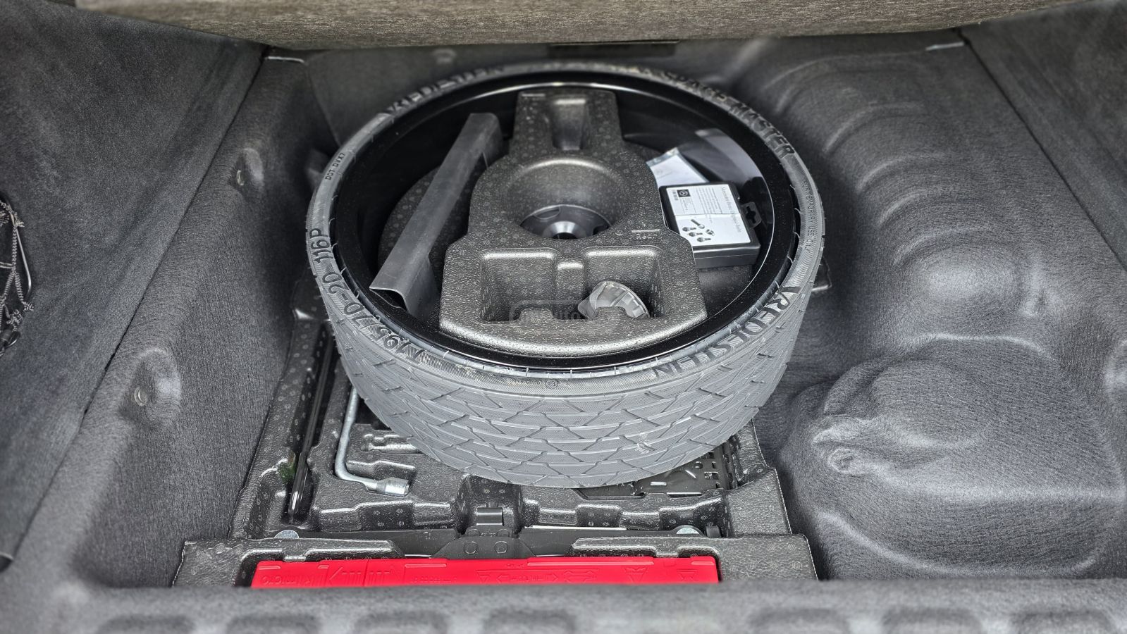 Mercedes-Benz  — миниатюра 10