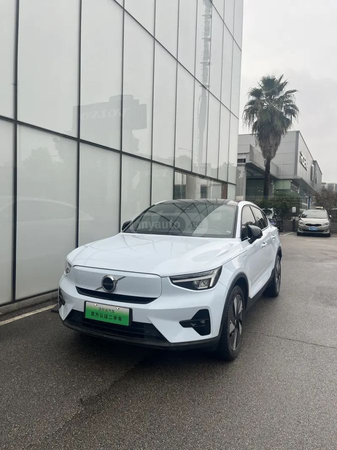 Volvo C40 2024 — миниатюра 1