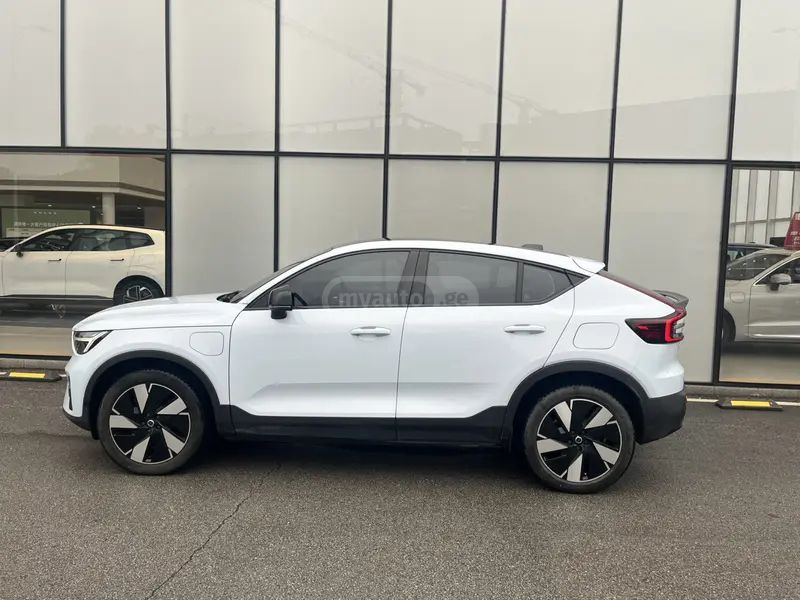 Volvo C40 2024 — миниатюра 4