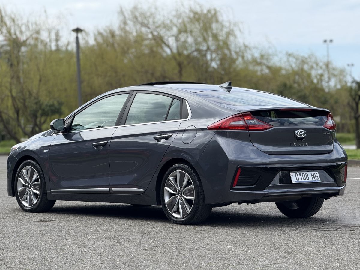 Hyundai Ioniq - фото 6