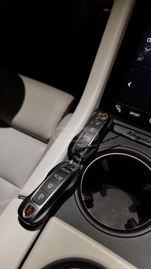 Porsche Taycan 4 S - фото 10