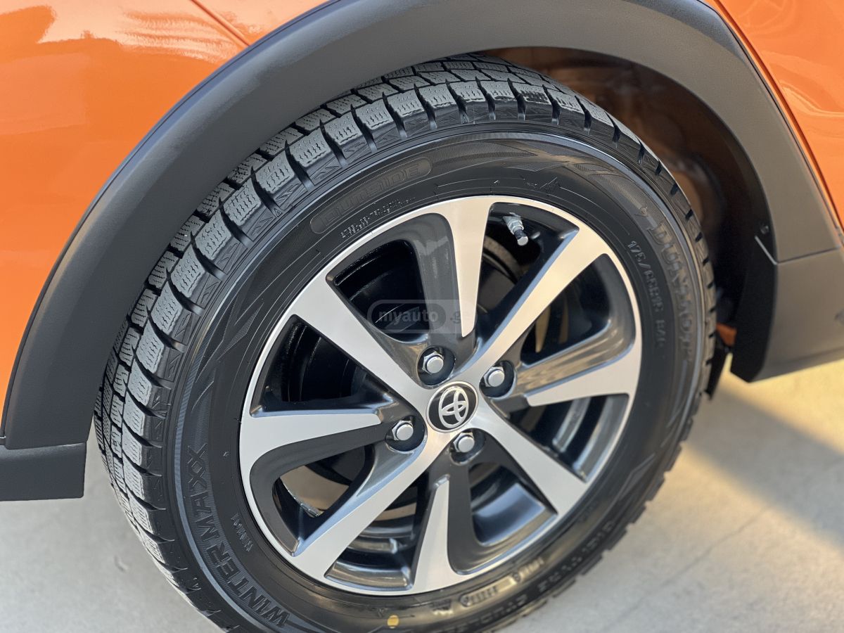 Toyota Prius C - фото 13