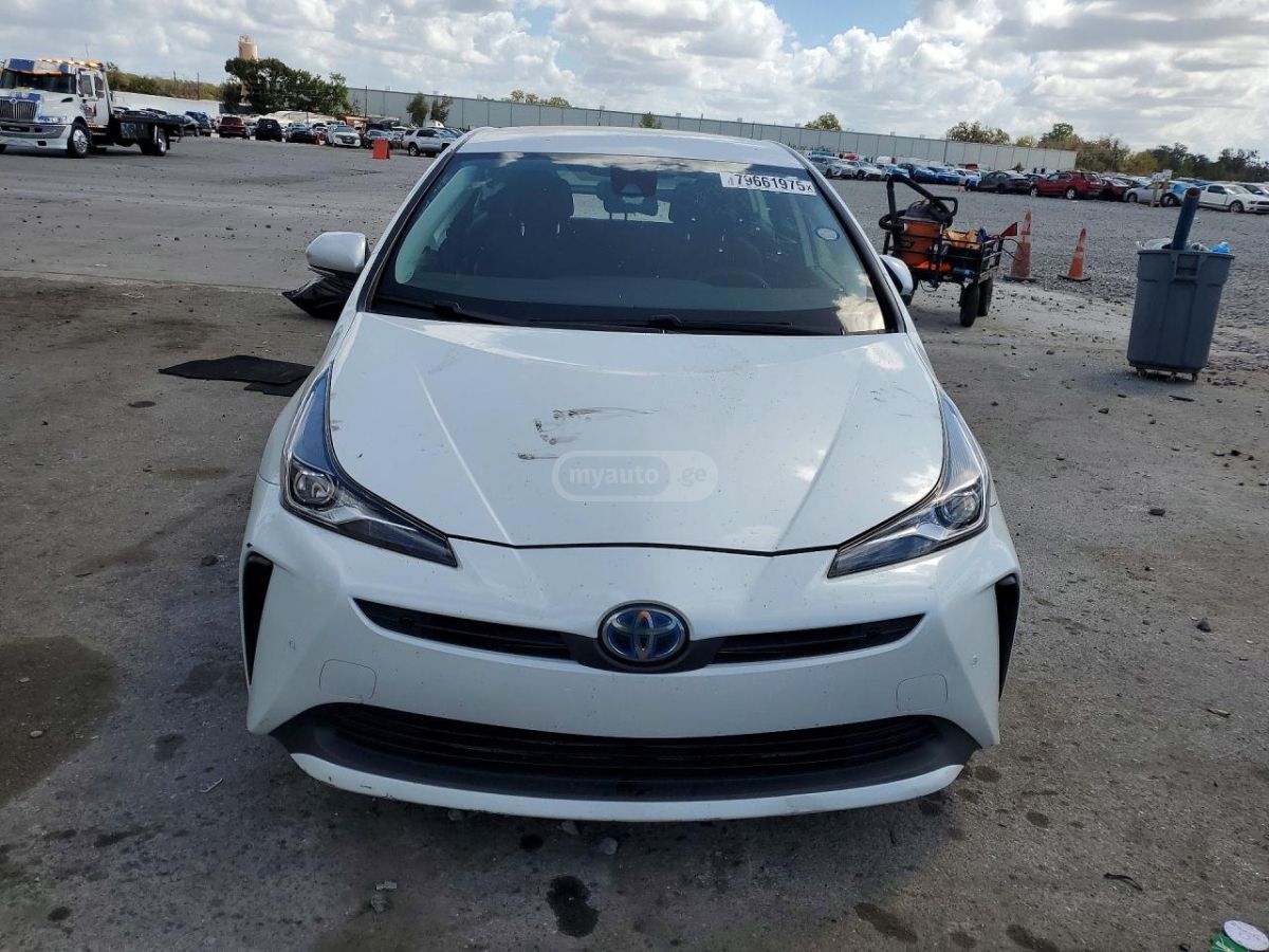 Toyota Prius - фото 5