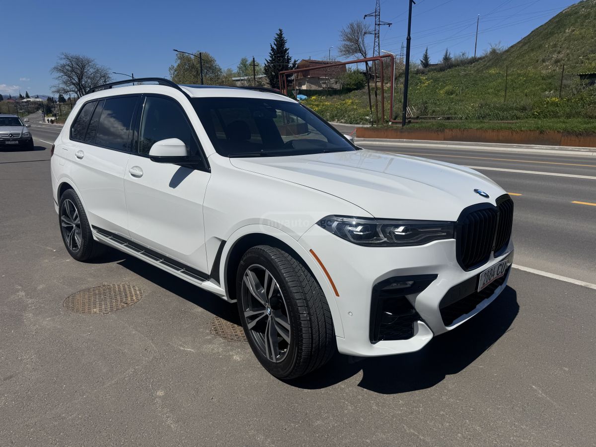 BMW X7 - фото 2
