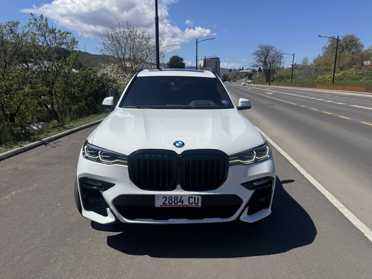 BMW X7 - фото 3