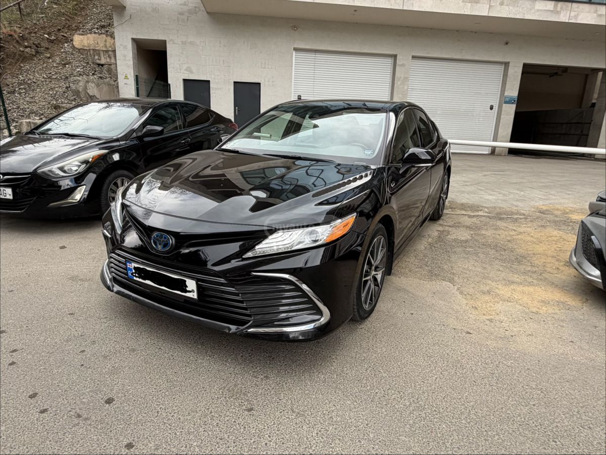 Toyota Camry - фото 4