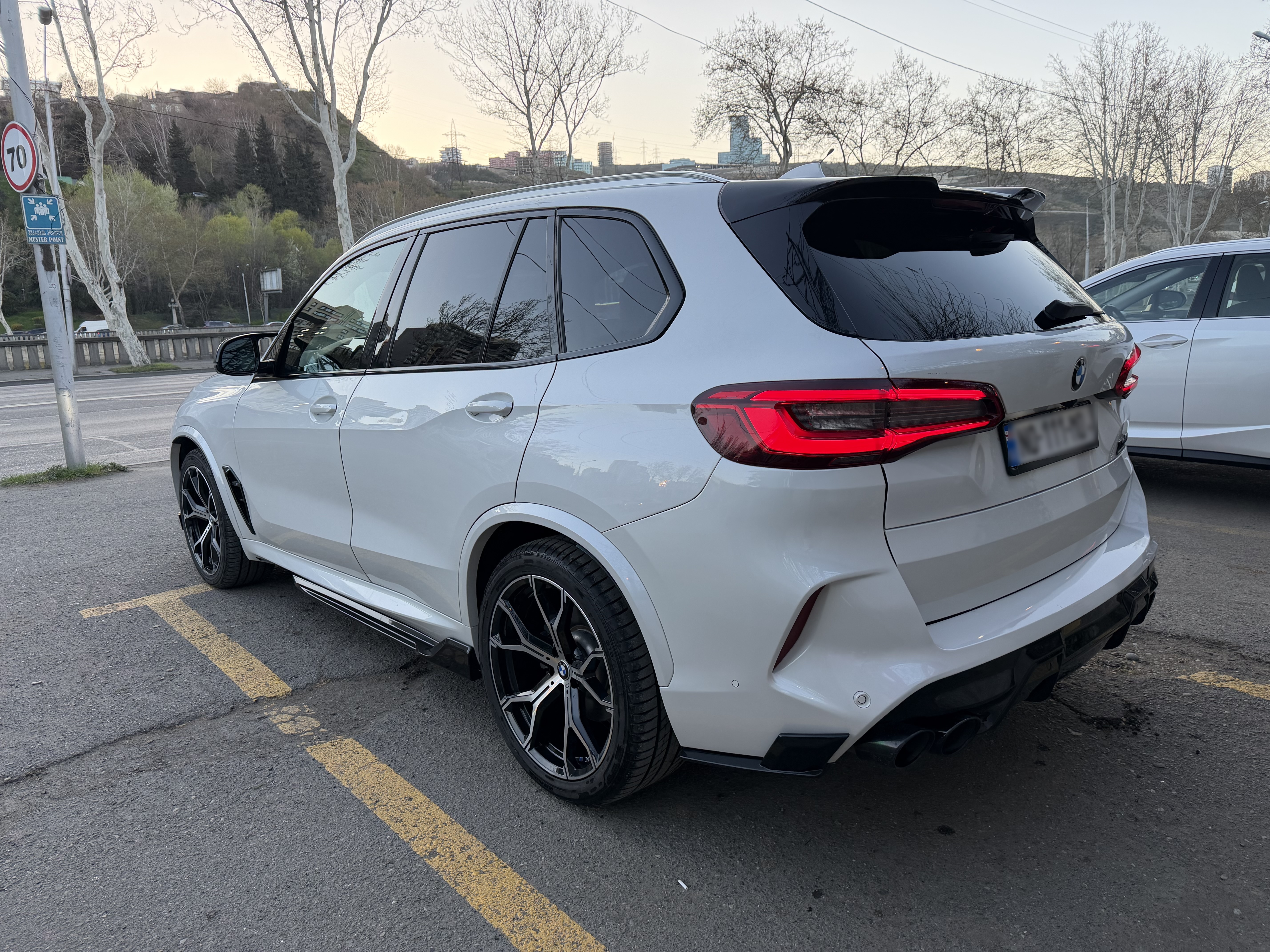BMW X5 - фото 6