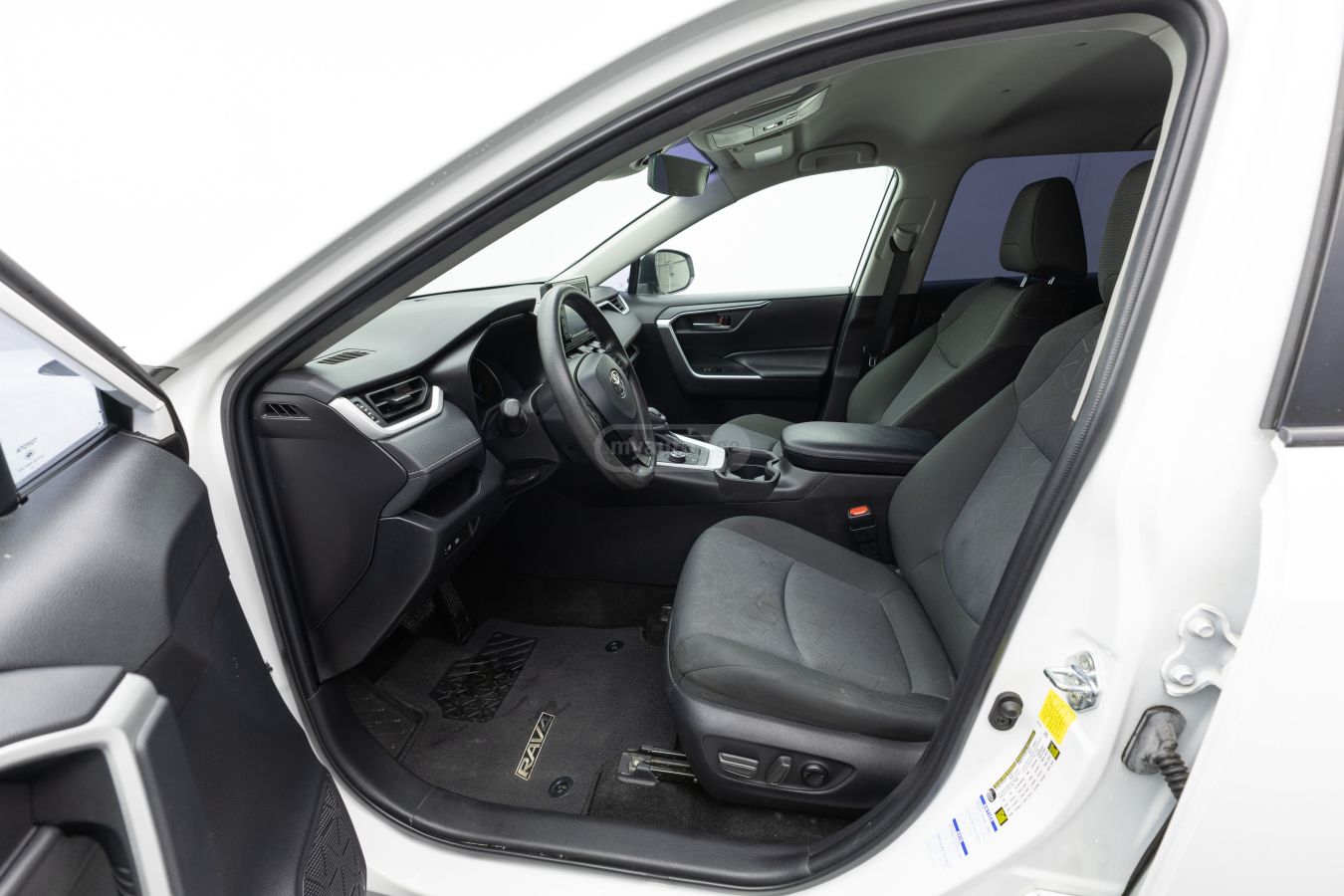 Toyota RAV 4 - фото 10