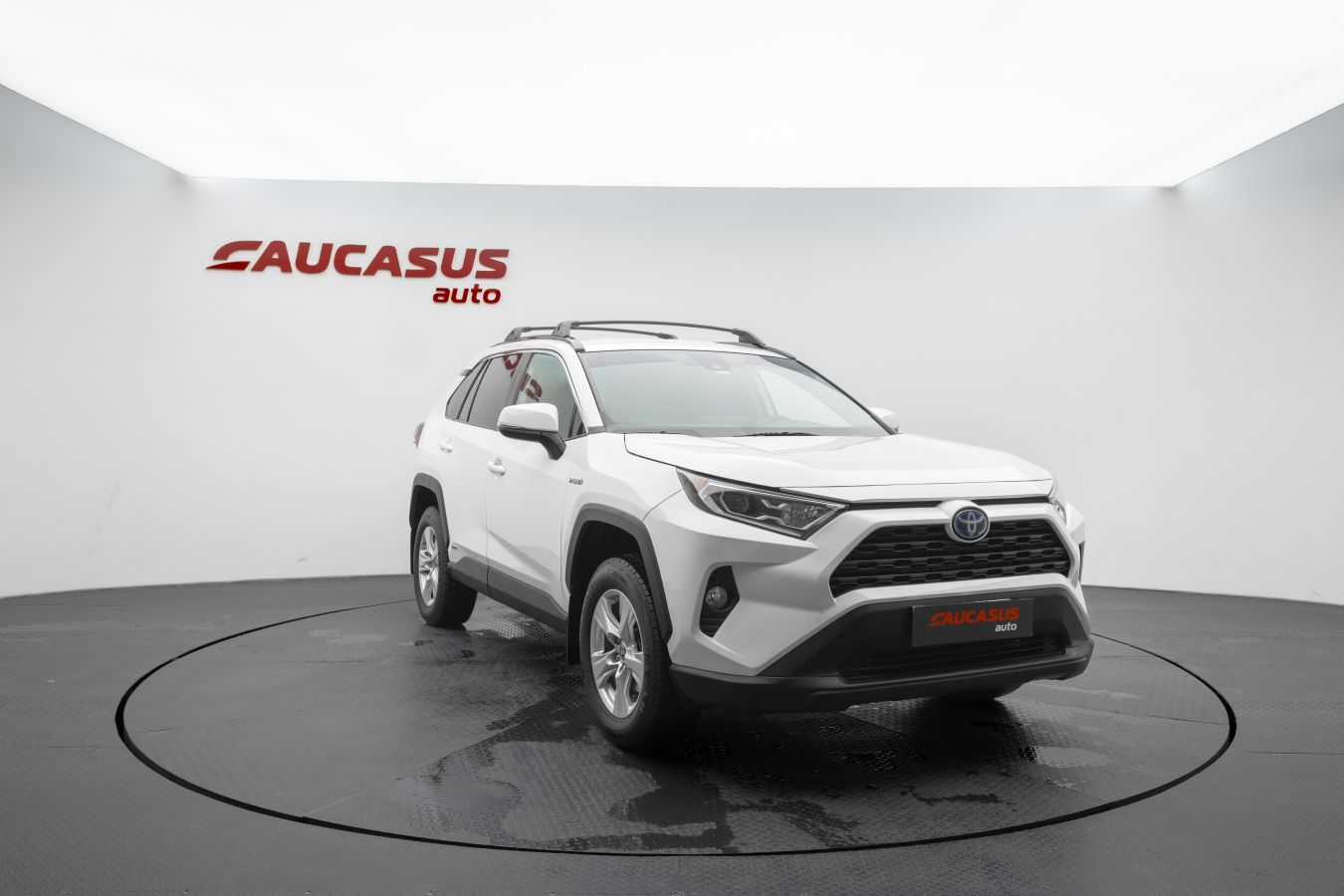 Toyota RAV 4 - фото 3