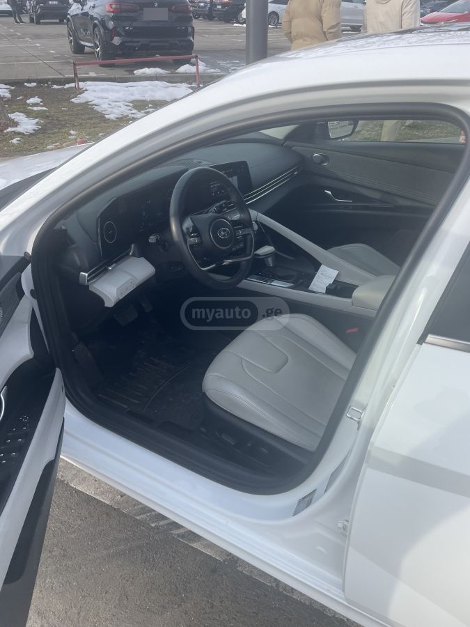 Hyundai Limited 4dr Sedan — миниатюра 11