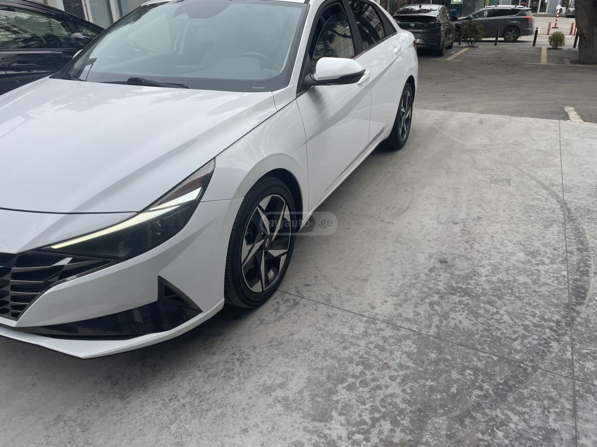 Hyundai Limited 4dr Sedan — миниатюра 2