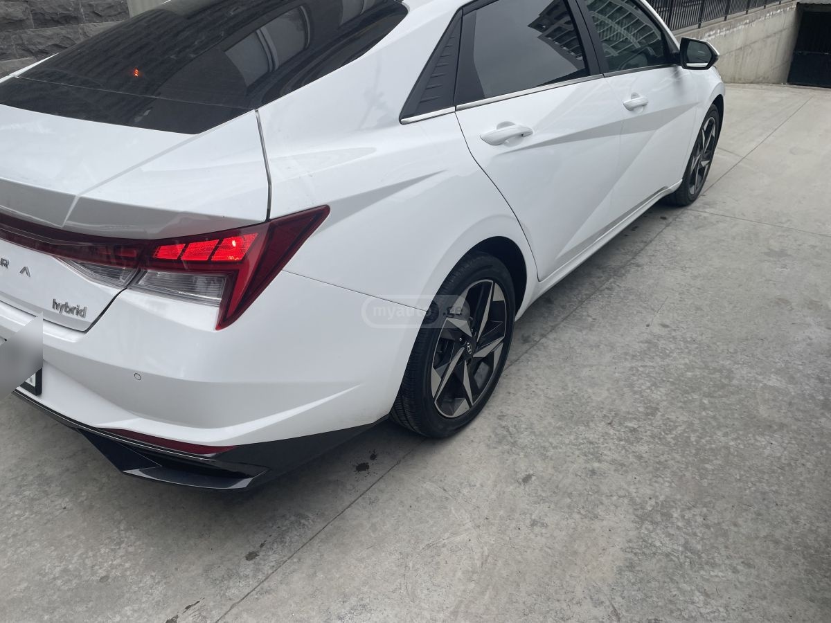 Hyundai Limited 4dr Sedan — миниатюра 4