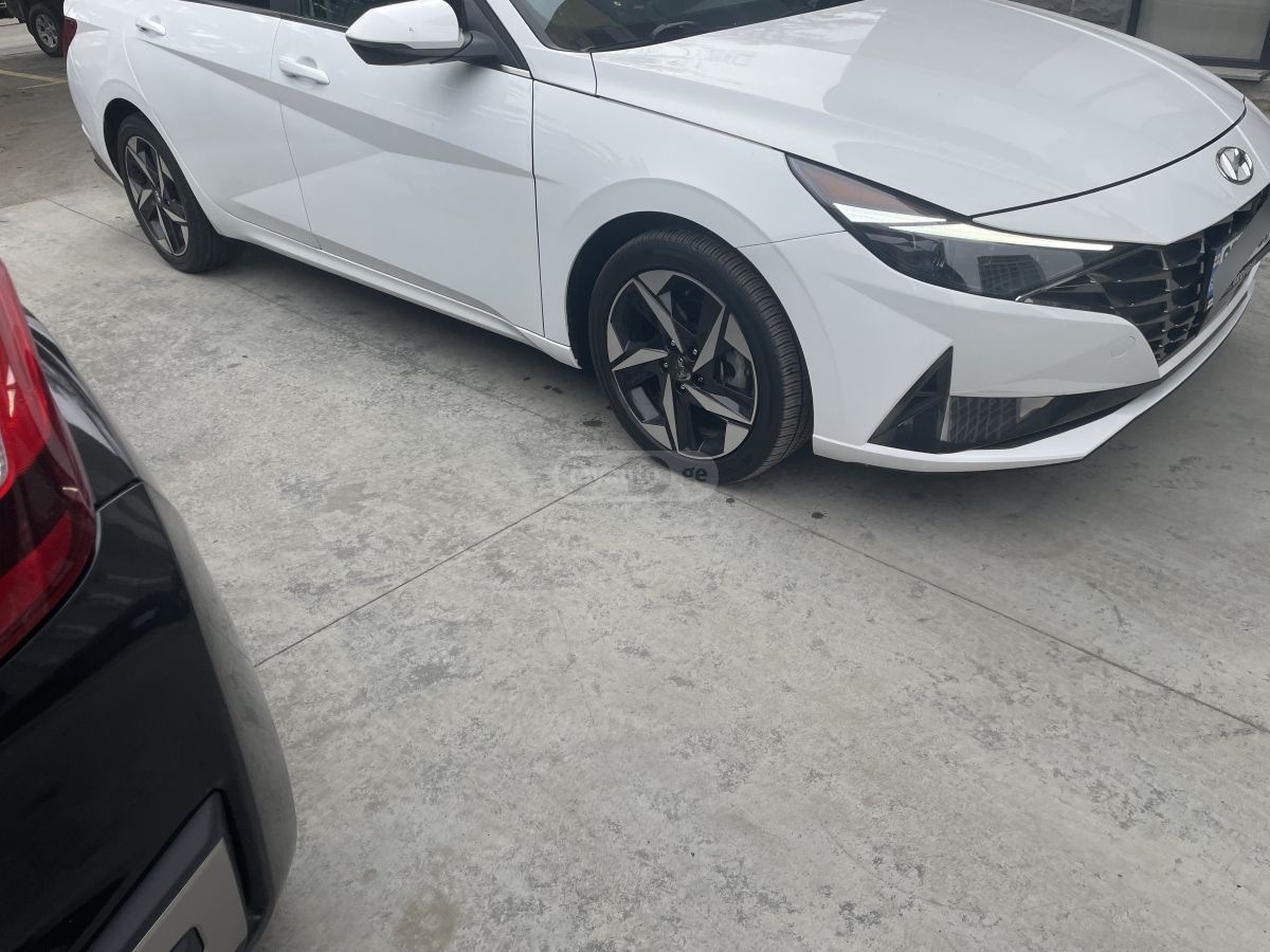 Hyundai Limited 4dr Sedan — миниатюра 6