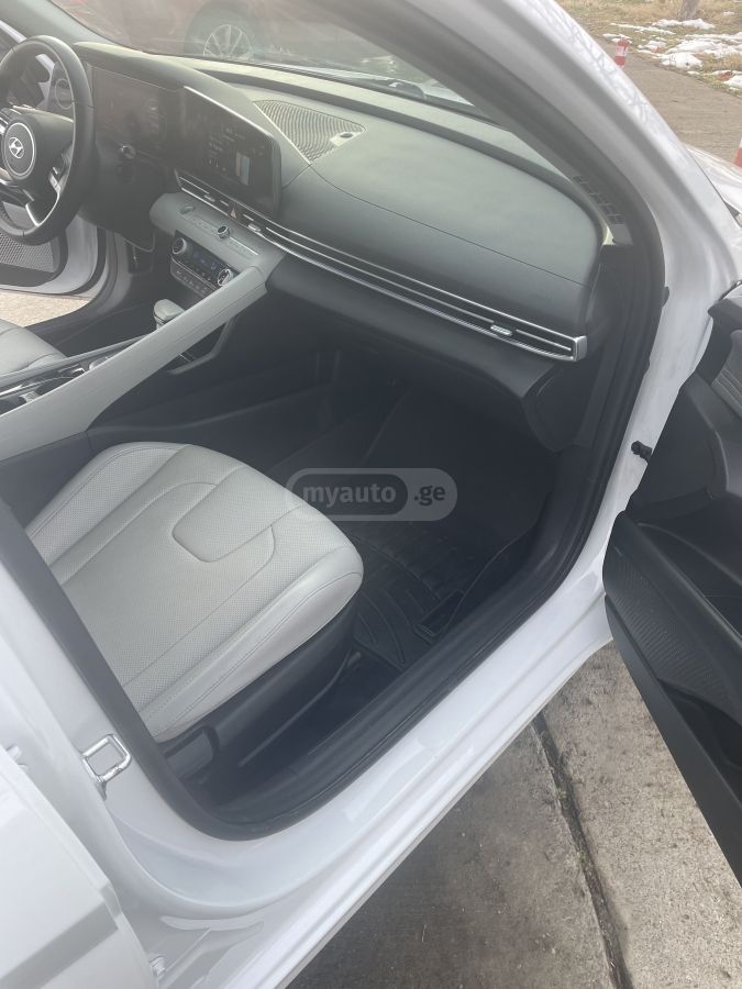 Hyundai Limited 4dr Sedan — миниатюра 8