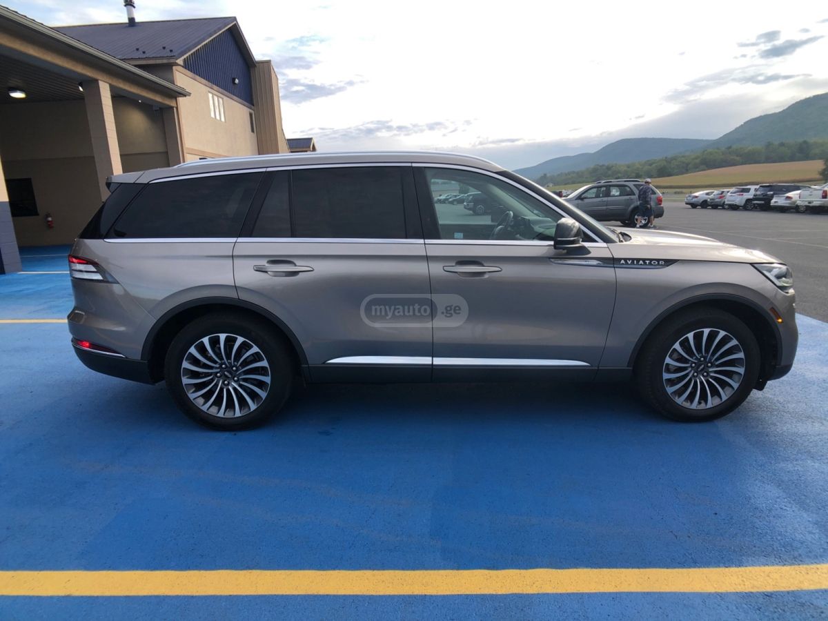 Lincoln Aviator 2021 — миниатюра 10
