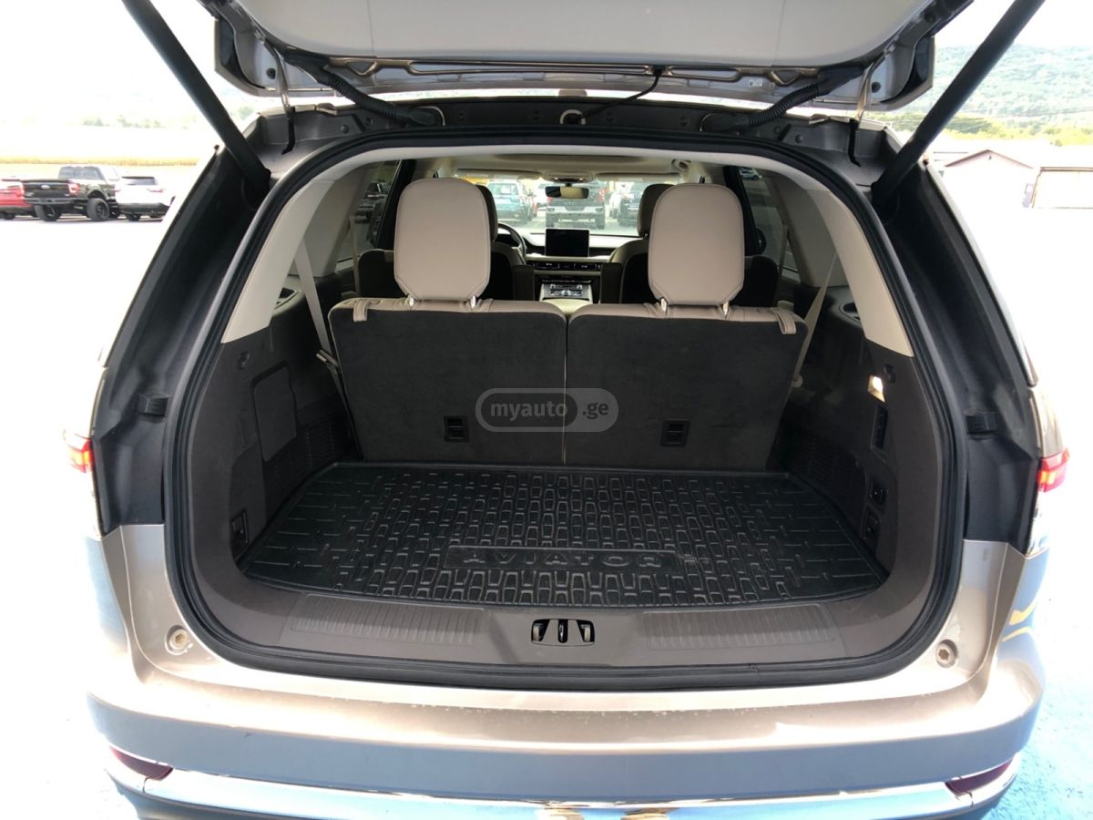 Lincoln Aviator 2021 — миниатюра 8