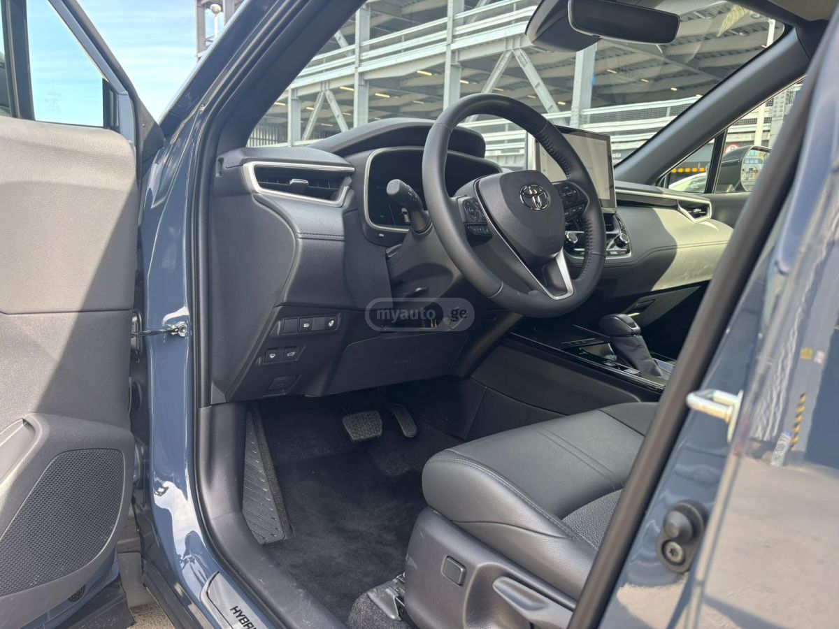 Toyota Corolla cross - фото 13