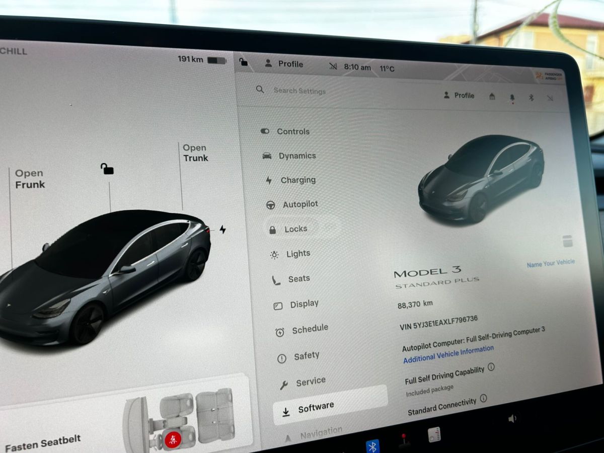 Tesla Model 3 - фото 13