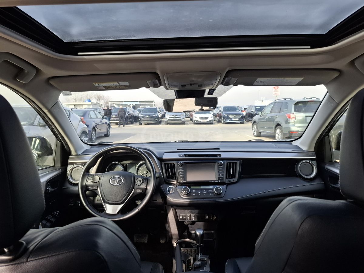 Toyota RAV 4 - фото 13