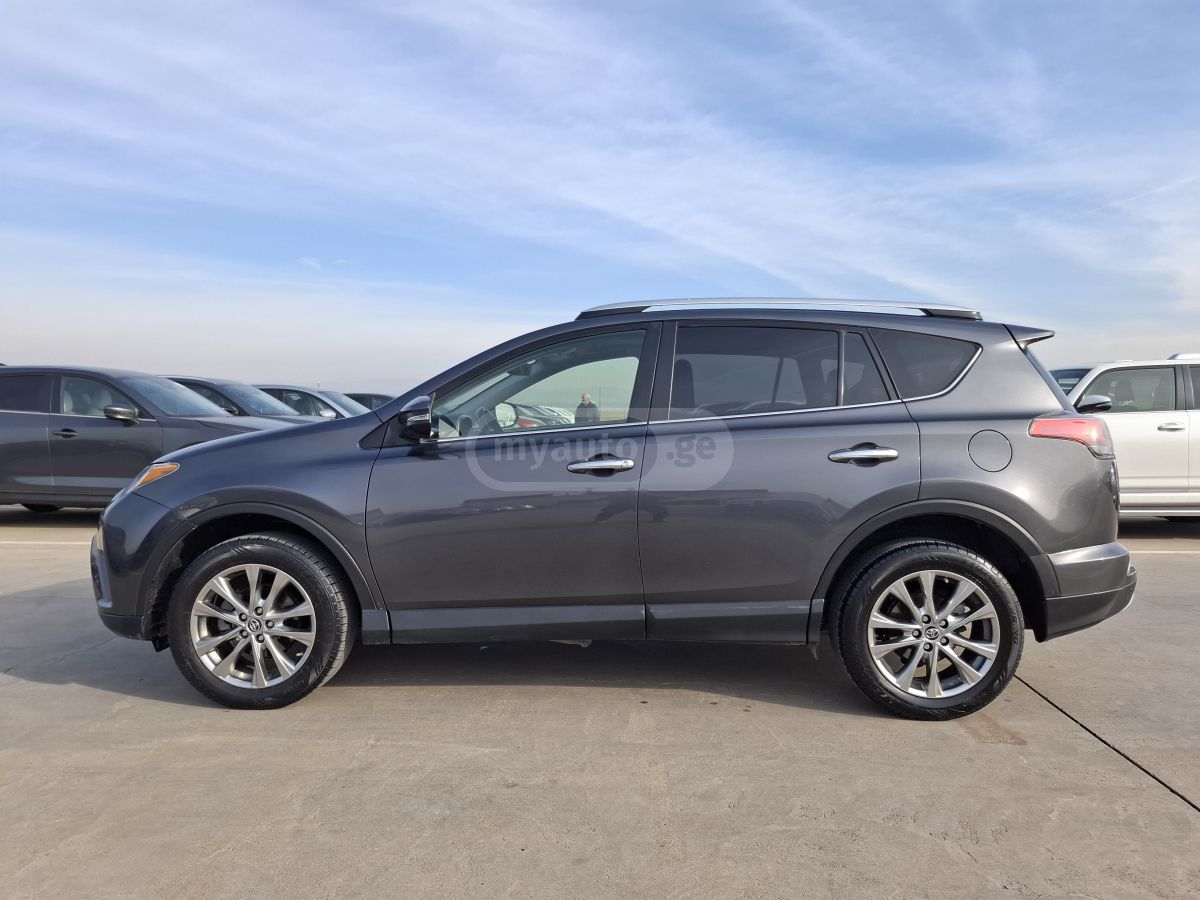 Toyota RAV 4 - фото 7