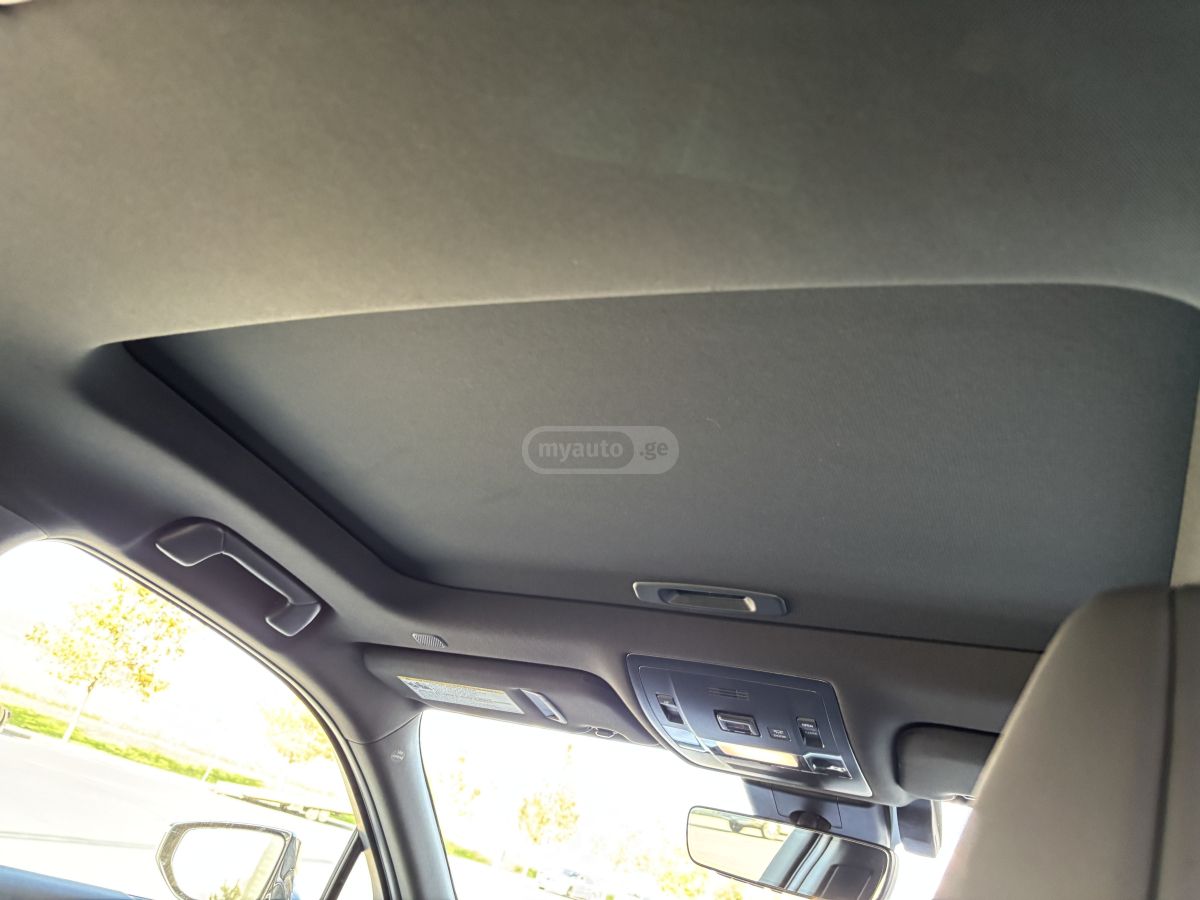 Lexus F SPORT Design 4dr All-Wheel D — миниатюра 10