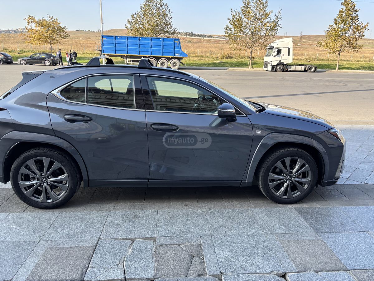 Lexus F SPORT Design 4dr All-Wheel D — миниатюра 6