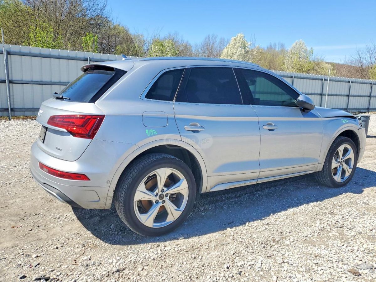 Audi Q5 - фото 3