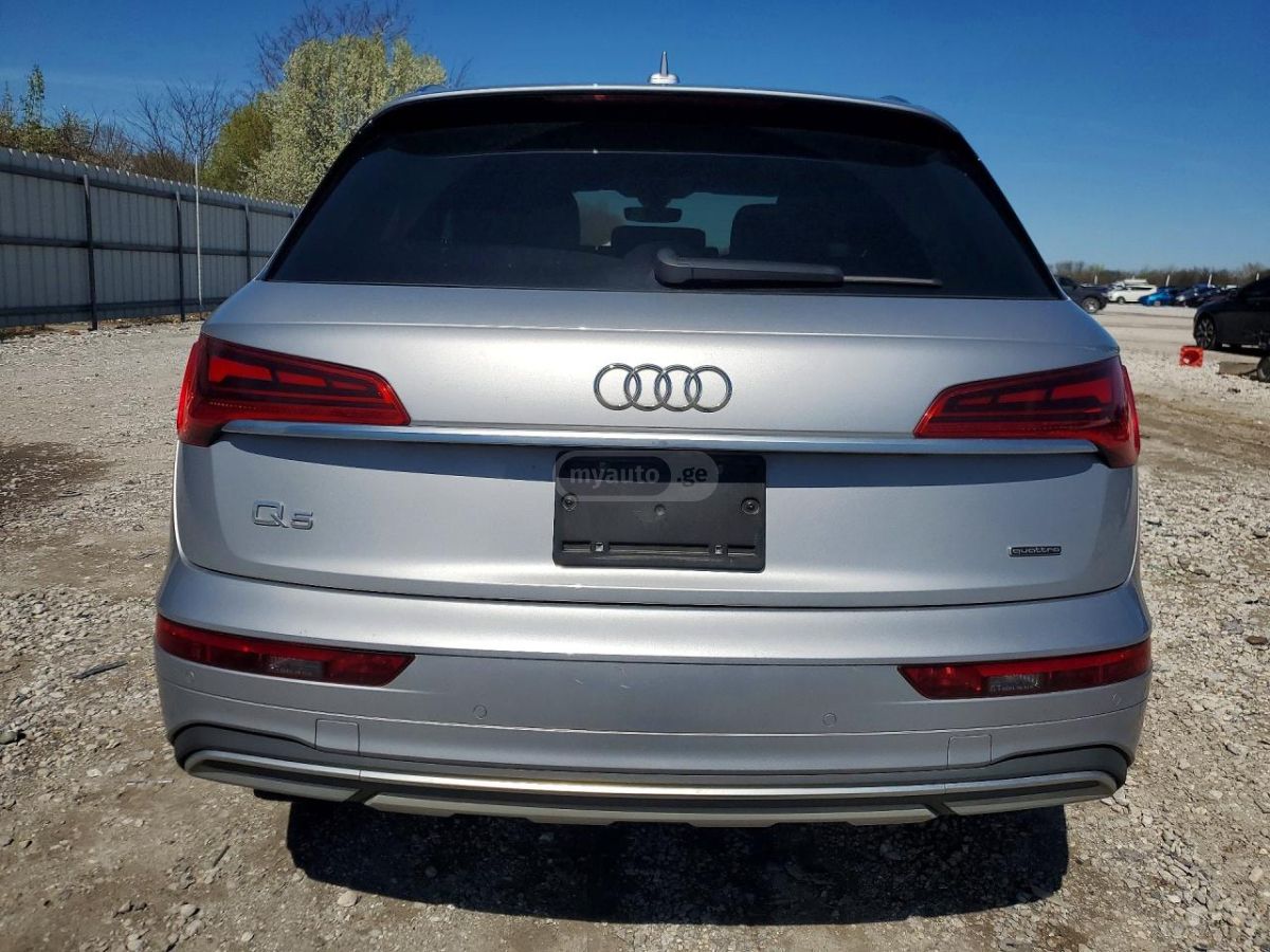 Audi Q5 - фото 6