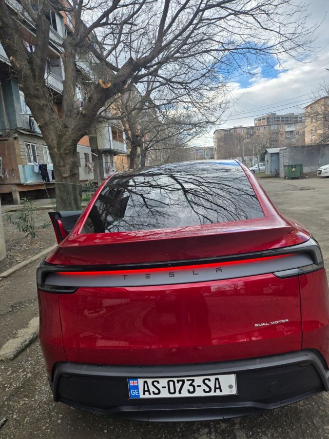 Tesla Long Range AWD — миниатюра 15