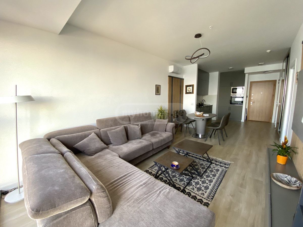 Продажа 2-комната Квартира view 2