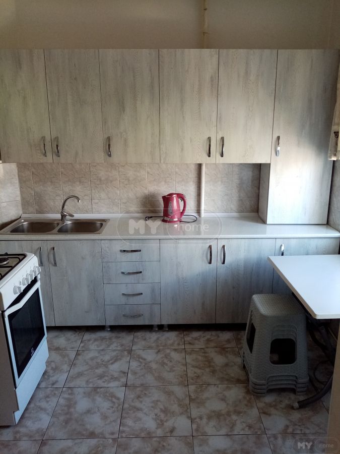 Daily Rent 2 Room Apartment Kutaisshi view 3