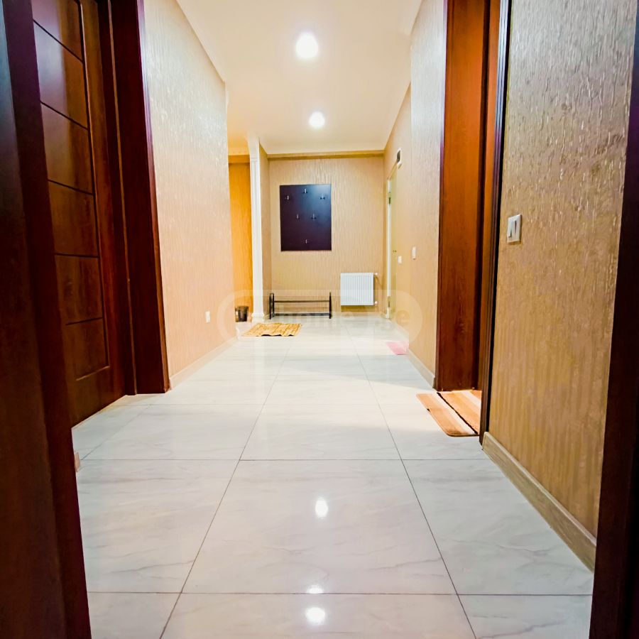 Daily Rent 4 Room Apartment Chughuretshi, 9 of 11