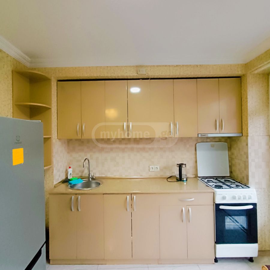 Daily Rent 4 Room Apartment Chughuretshi, 10 of 11