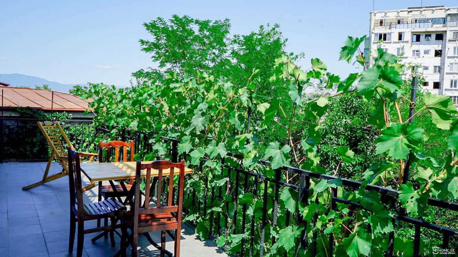 For Sale 9 Room Private House, 2 of 10