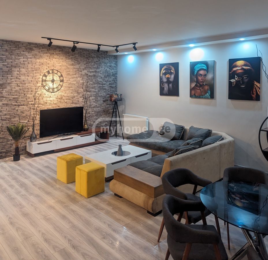 For Sale 5 Room Private House view 2
